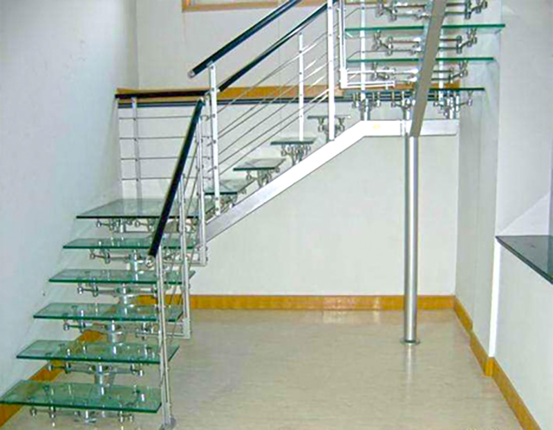 ASSEMBLE STAIRCASE SOLUTION 05