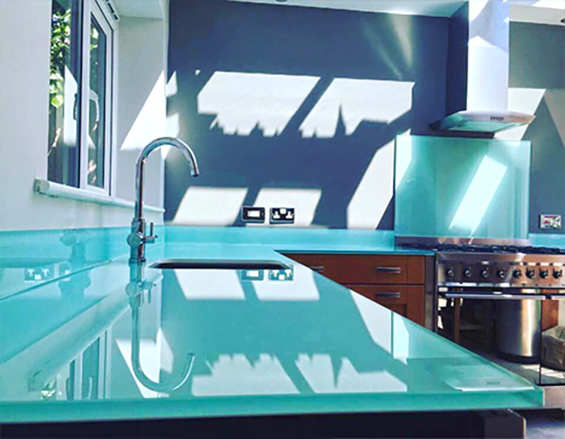 ULTRA WHITE PAINTED GLASS 04